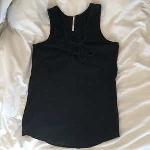 lace up tank